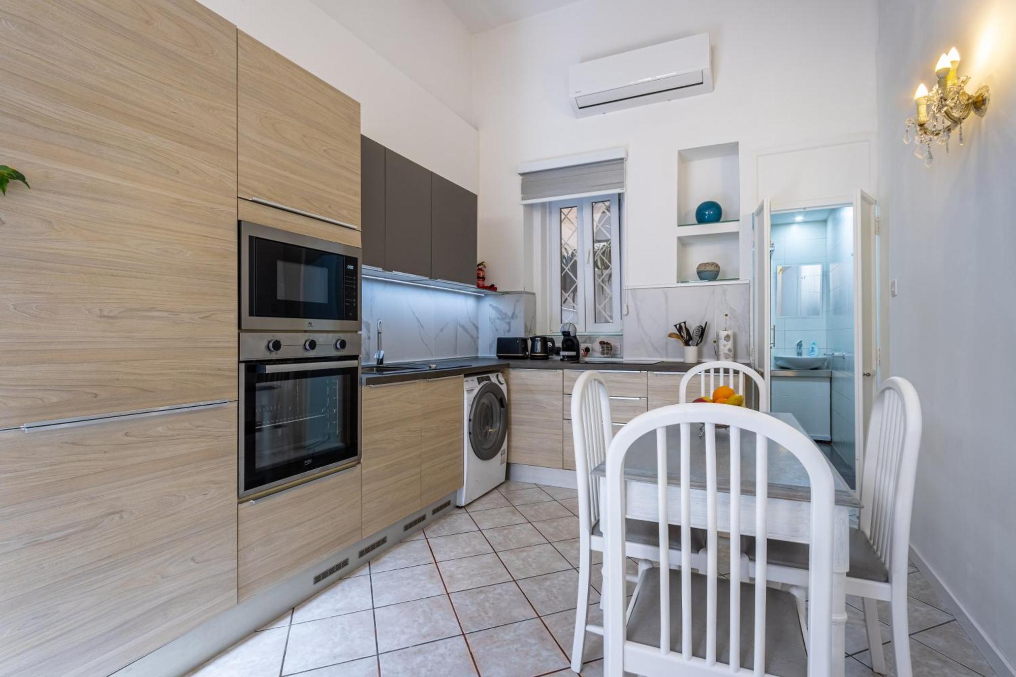 Cozy Carisma Lodging - Central, New And Independent Studio Apartment Sliema Exterior photo